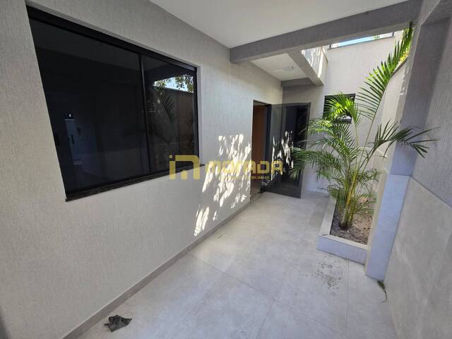 #29 - Apartamento para Venda em Ibirité - MG