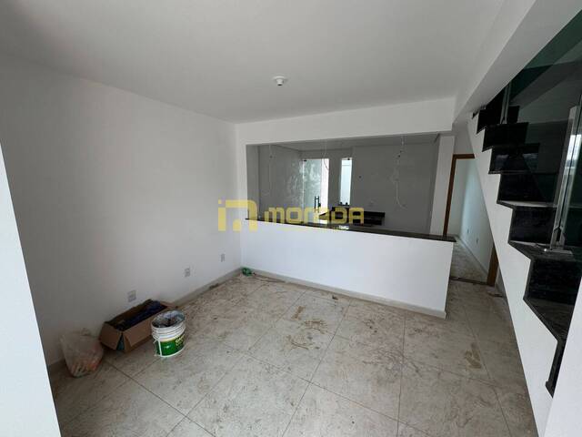 #39 - Casa para Venda em Sarzedo - MG