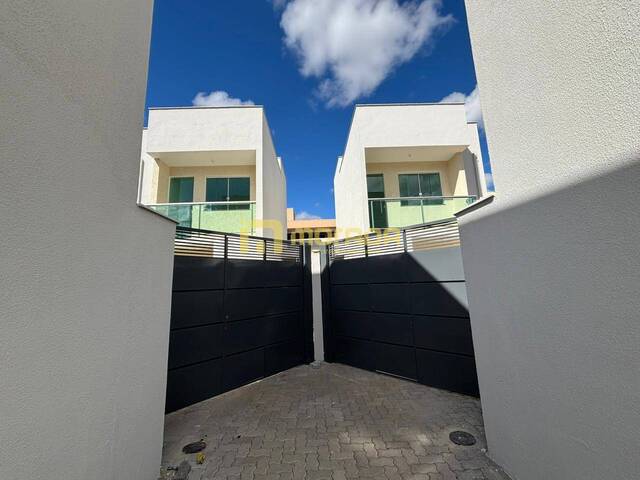 #40 - Casa para Venda em Sarzedo - MG