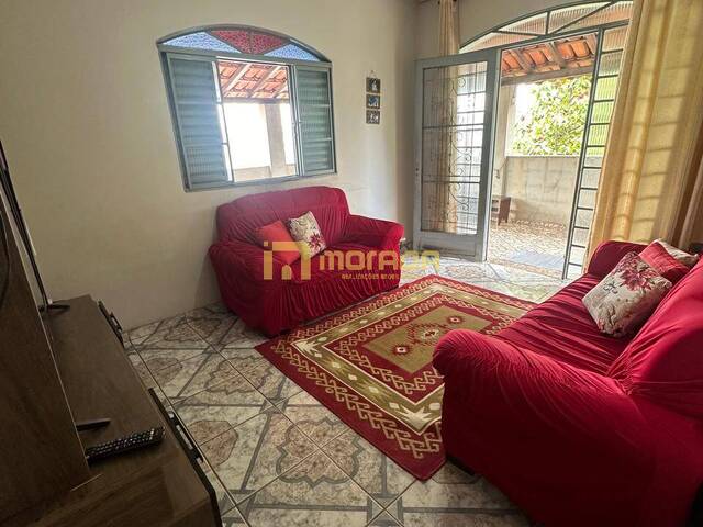 Casa para Venda em Ibirité - 4