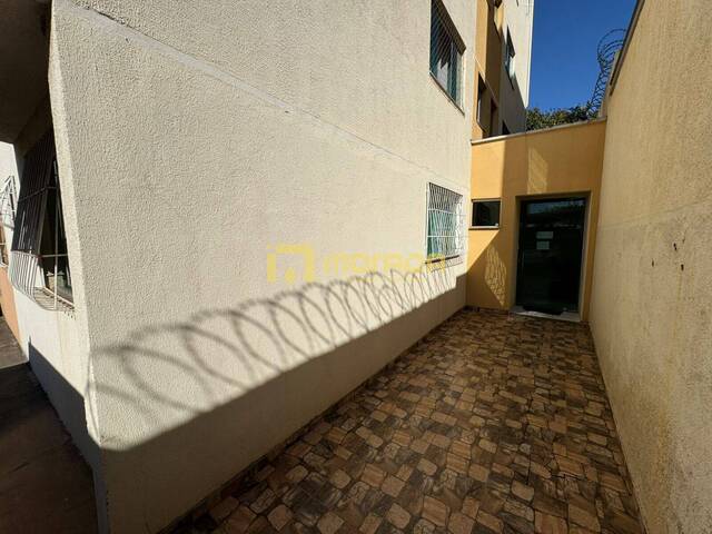 #49 - Apartamento para Venda em Sarzedo - MG